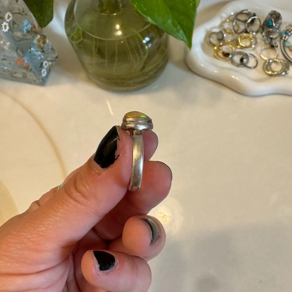 Opal ring - Picture 3 of 6